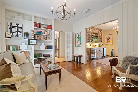 301 E Durham Dr, Mobile, AL 36606 photo 7