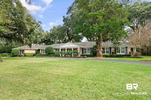 301 E Durham Dr, Mobile, AL 36606 photo 1