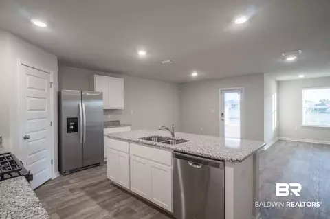 8123 Irwin Loop, Daphne, AL 36526 photo 5