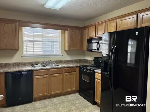 8918 Fall Ct, Mobile, AL 36695 photo 2