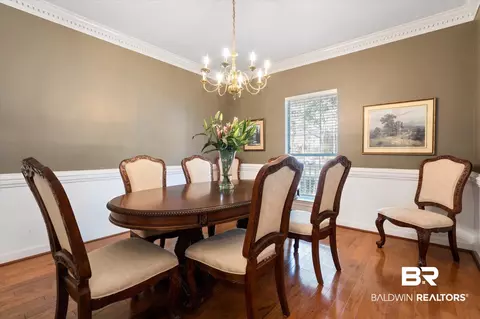 1121 Sutton Ct, Mobile, AL 36609 photo 4