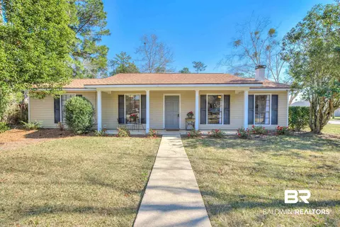 102 Cherry Cir, Daphne, AL 36526 photo 1