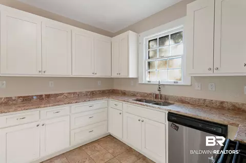 2252 Dauphin St, Mobile, AL 36606 photo 21