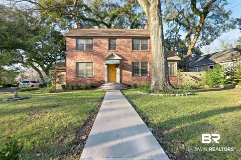 2252 Dauphin St, Mobile, AL 36606 photo 1