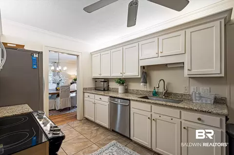 15 Benedict Pl, Mobile, AL 36606 photo 7