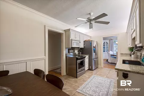 15 Benedict Pl, Mobile, AL 36606 photo 9