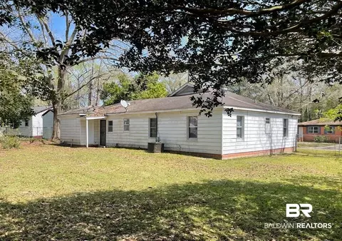 1556 E Martin Dr, Mobile, AL 36605 photo 5