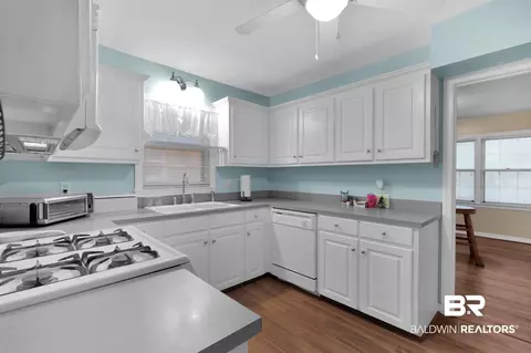 413 Coventry Way, Mobile, AL 36606 photo 4