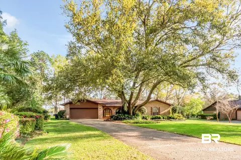 113 Dewitt Loop, Daphne, AL 36526 photo 1
