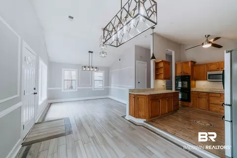 2304 Roberta Dr, Mobile, AL 36617 photo 6