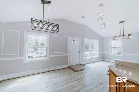 2304 Roberta Dr, Mobile, AL 36617 photo 5