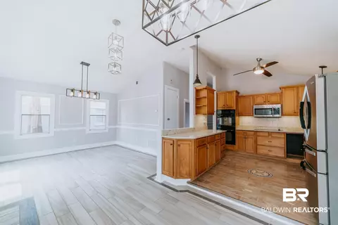 2304 Roberta Dr, Mobile, AL 36617 photo 12