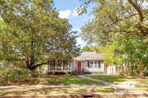 1608 Monterey Pl, Mobile, AL 36604 photo 3