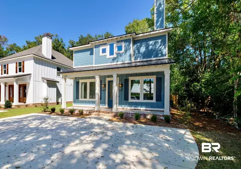 755 Prospect Ave, Fairhope, AL 36532