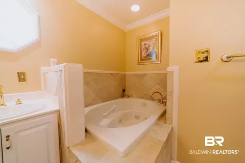 2108 E Marchfield, Mobile, AL 36693 photo 25