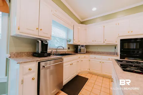 2108 E Marchfield, Mobile, AL 36693 photo 10