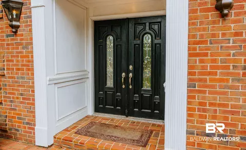 2108 E Marchfield, Mobile, AL 36693 photo 2