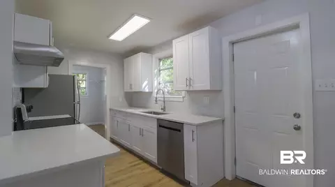 5327 Forest Park Dr, Mobile, AL 36618 photo 12