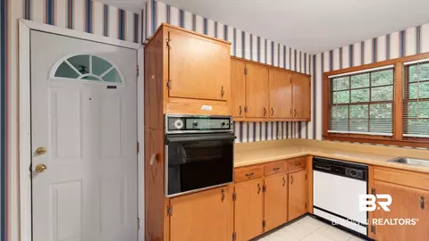 434 Azalea Rd, Mobile, AL 36609 photo 5