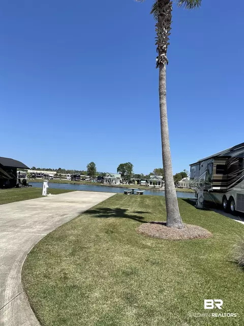 12102 Gateway Dr, Elberta, AL 36530 photo 1