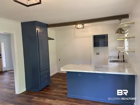 607 E Pine St, Atmore, AL 36502 photo 6