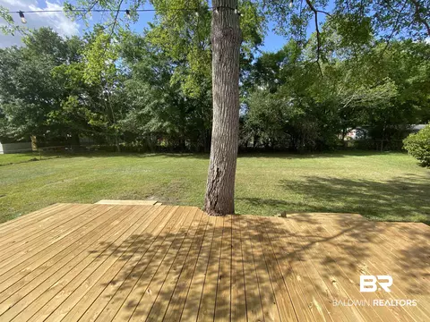 607 E Pine St, Atmore, AL 36502 photo 31