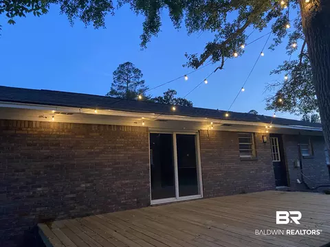 607 E Pine St, Atmore, AL 36502 photo 33