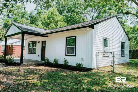 3101 Jane St, Mobile, AL 36606 photo 2