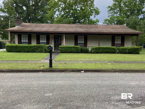 6205 Triana Ct, Mobile, AL 36609 photo 1