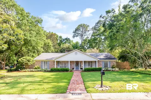 3903 S Ashley Dr, Mobile, AL 36608 photo 2