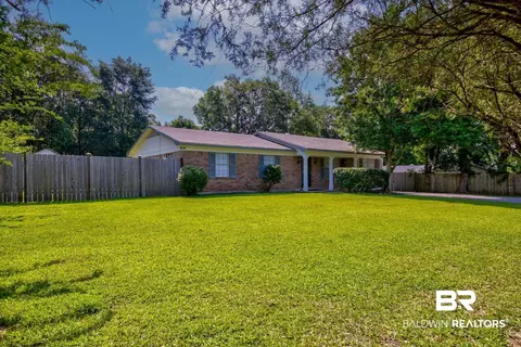 5075 Camelot Dr, Mobile, AL 36619 photo 4