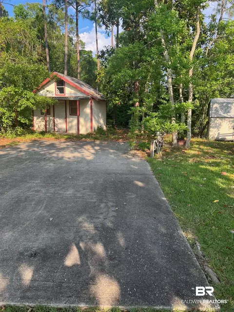 140 Defuniak Loop, Lillian, AL 36549 photo 3