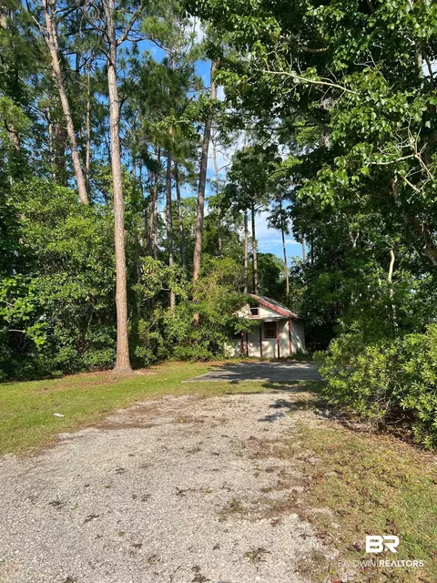 140 Defuniak Loop, Lillian, AL 36549 photo 1