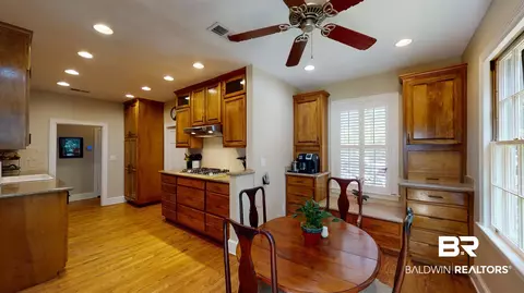 57 Williams Ct, Mobile, AL 36606 photo 5