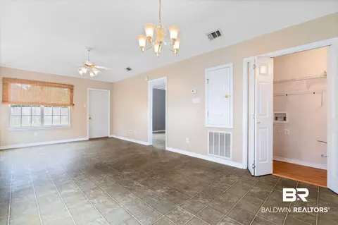 664 Willow Pointe Dr, Mobile, AL 36695 photo 7