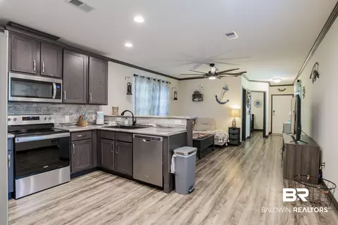 9456 Pinewood Ave, Elberta, AL 36530 photo 11