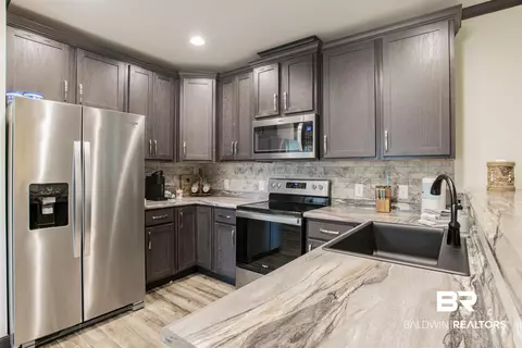 9456 Pinewood Ave, Elberta, AL 36530 photo 9