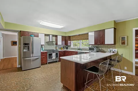 314 E Indian Creek Dr, Mobile, AL 36607 photo 9