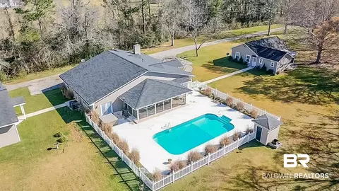 35215 Ogden Ave, Stapleton, AL 36578 photo 1