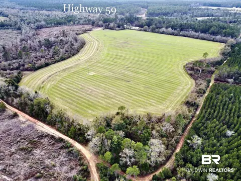 15355 Country Dr, Loxley, AL 36551