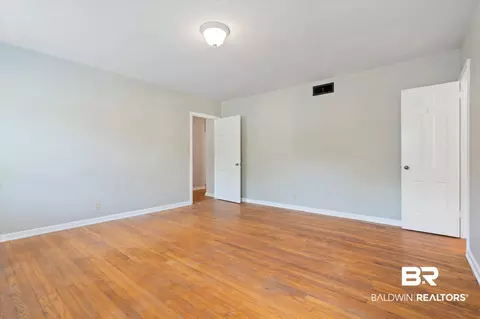 2013 N Levert Dr, Mobile, AL 36607 photo 11