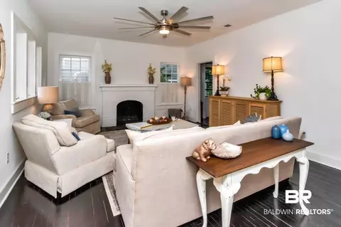 54 Crenshaw St, Mobile, AL 36606 photo 5