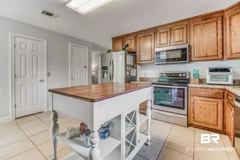 6740 Meadows Rd, Mcdavid, FL 32568 photo 13