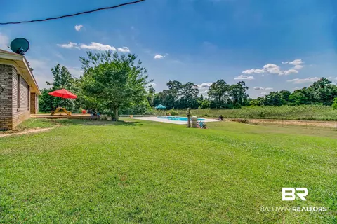 6740 Meadows Rd, Mcdavid, FL 32568 photo 7