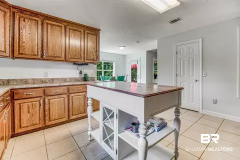6740 Meadows Rd, Mcdavid, FL 32568 photo 16