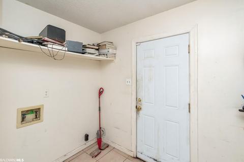 1463 Roderick Rd, Mobile, AL 36618 photo 9