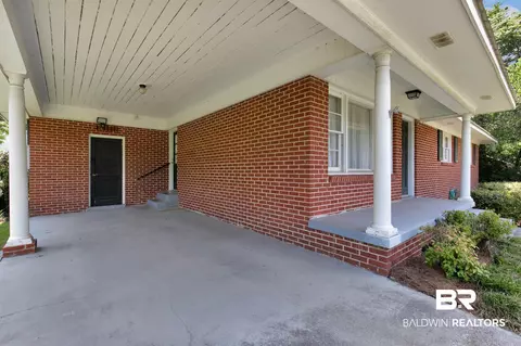 304 Dogwood Dr, Mobile, AL 36609 photo 3