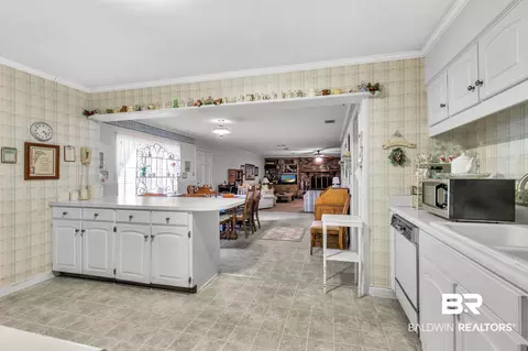 304 Dogwood Dr, Mobile, AL 36609 photo 8