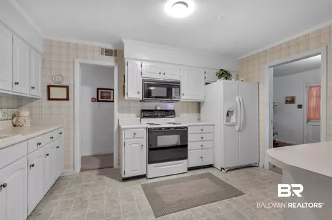 304 Dogwood Dr, Mobile, AL 36609 photo 6