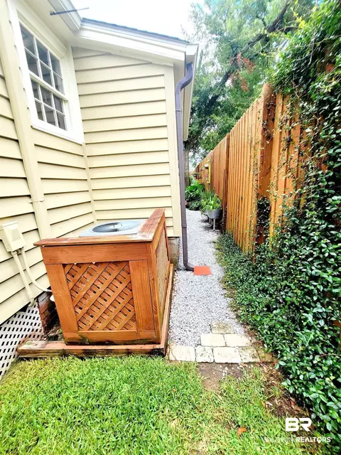 2005 Emogene St, Mobile, AL 36606 photo 24
